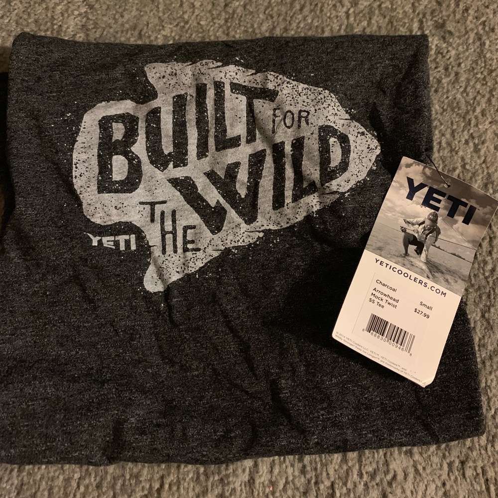 NWT YETI “Arrowhead” shirt